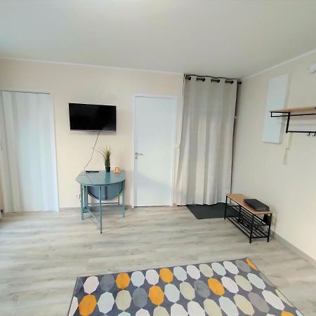 דירות קלישי Lovely Flat Nearby Paris Fully Redone With Free Parking On Premises And Balcony מראה חיצוני תמונה