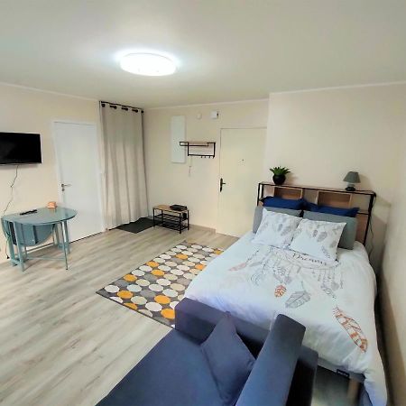 דירות קלישי Lovely Flat Nearby Paris Fully Redone With Free Parking On Premises And Balcony מראה חיצוני תמונה