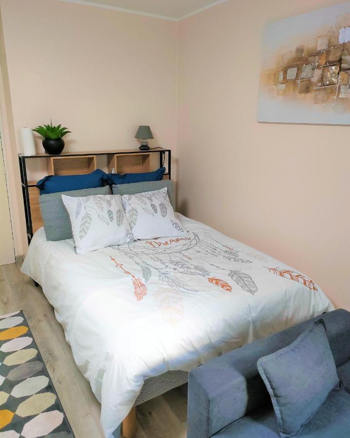 דירות קלישי Lovely Flat Nearby Paris Fully Redone With Free Parking On Premises And Balcony מראה חיצוני תמונה