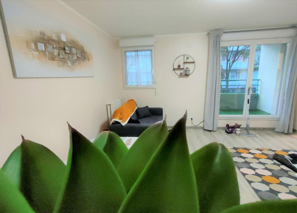 דירות קלישי Lovely Flat Nearby Paris Fully Redone With Free Parking On Premises And Balcony מראה חיצוני תמונה